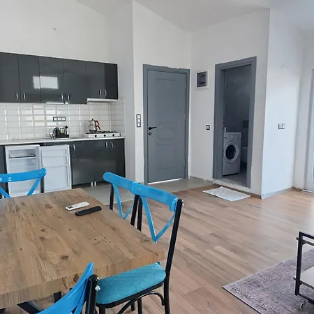 3houseapart