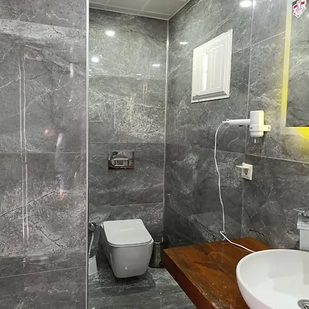 3houseapart *